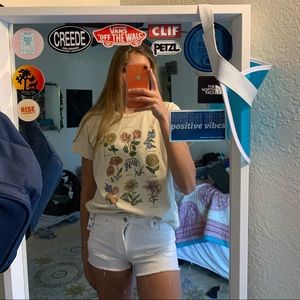 white distressed denim shorts 🤍🤍